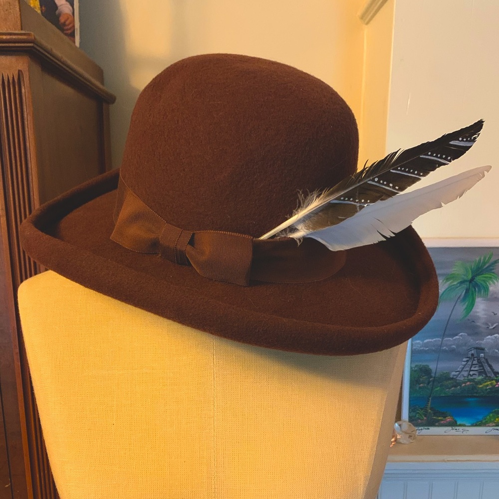 Vintage Wool Bow Painted Feather Hat